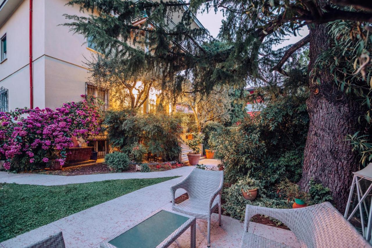 Bed&Breakfast Relax In The Lake Desenzano del Garda Exterior foto